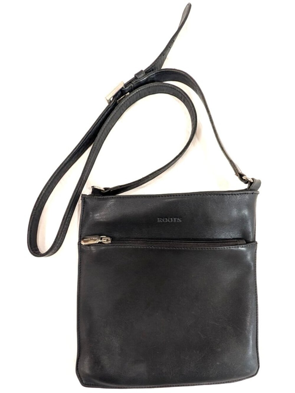 Roots Black Leather Crossbody Bag Adjustable Strap Zippered Pocket